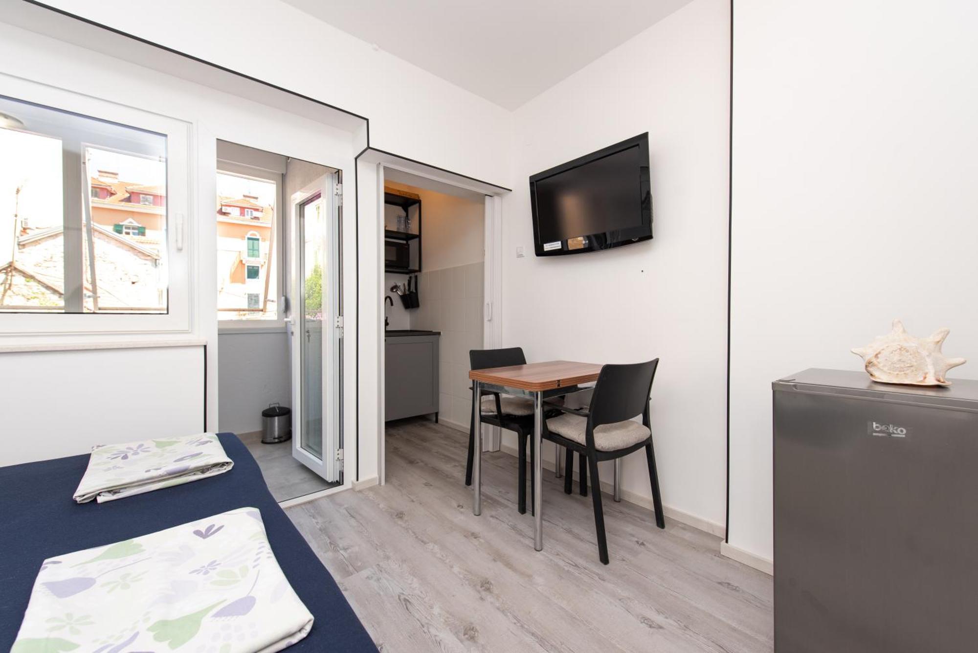 Laghanini Apartments Σπλιτ Εξωτερικό φωτογραφία